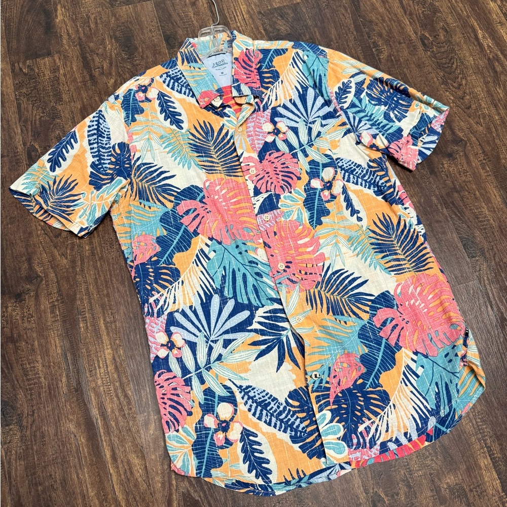 Men’s Izod Saltwater Button Up Size Medium